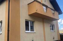 Doua case cuplate de vanzare, total 440 mp, 450 teren, Zona Florilor ! 