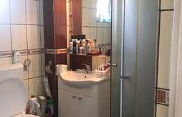 Doua case cuplate de vanzare, total 440 mp, 450 teren, Zona Florilor ! 