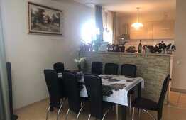 Doua case cuplate de vanzare, total 440 mp, 450 teren, Zona Florilor ! 