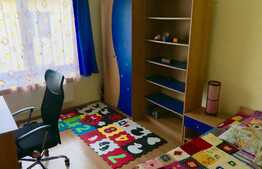 Apartament 3 camere, 64 mp plus loc de parcare in zona Florilor!