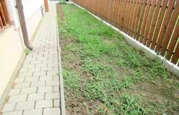 Oportunitate! Duplex de vanzare, 140 mp utili, teren de 277 mp, garaj zona Florilor!