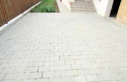 Oportunitate! Duplex de vanzare, 140 mp utili, teren de 277 mp, garaj zona Florilor!