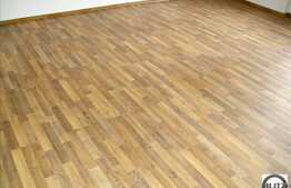 Vanzare 2 camere in vila!La 3 minute de Facultatea de Litere!