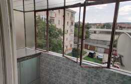 Apartament 2 camere, zona hotel Golden Tulip