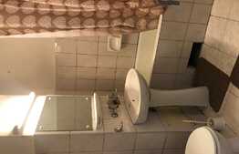 3 camere, decomandat, 68 mp, zona strazii Bucuresti