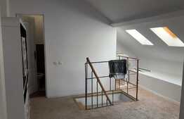 Casa cuplata 80 mp, curte 40 mp cu loc de parcare, zona strazii Horea