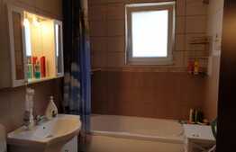 Apartament, 2 camere decomandate, etaj intermediar, zona strazii Eroilor!