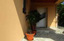 Doua case individuale, 182 utili, teren 450 mp, finisate, la cheie!