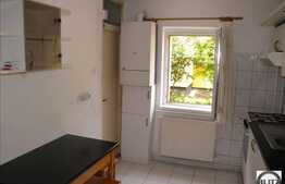 Vanzare apartament cu 2 camere, 54 mp, decomandat, zona linistita