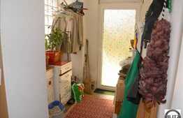 Apartament de vanzare cu 2 camere 72 mp utili + curte 50 mp