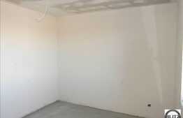 Vanzare apartament 2 camere + 7 mp balcon