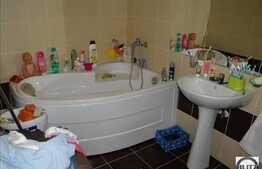 Vanzare apartament, 3 camere decomandate, 60 mp utili, imobil nou, zona Oasului