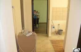 Apartament de vanzare cu 2 camere, 56 mp utili, decomandat