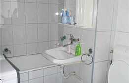 Vanzare apartament decomandat cu 2 camere, 55 mp utili