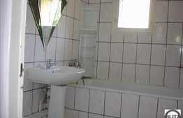 Apartament 3 cam, decomandat, ideal studenti!Conditii bune!