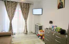 Apartament de lux, decomandat, 3 camere, 79 mp, parcare, zona Vivo!