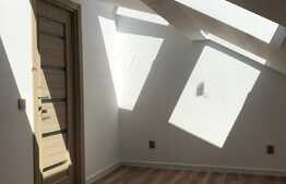 REDUCERE DE PRET! Apartament la casa, 4 camere, 2 bai, 90 mp +terasa,  complet renovat, zona 7 strazi, Gruia