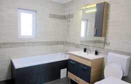 Apartament la cheie, 3 camere, 61 mp, parcare, zona Terra!