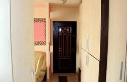 Investitia ideala (chiriasii sunt deja acolo): 2 camere, 48 mp, decomandat, zona Spitalului de Recuperare