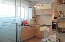 Breaking news! Apartament la cheie! Apartament 4 camere, 2 bai, etaj intermediar,CF, complet utilat si mobilat, 90 mp, zona Borhanci