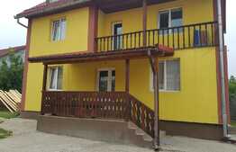 Casa de inchiriat cu 3 camere, in zona strazii Avram Iancu, 150 mp utili!