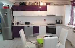 Apartament 2 camere, curte, la cheie, zona strazii Cetatii!
