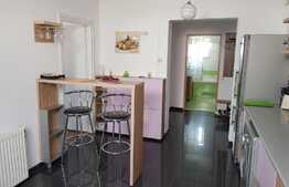 Apartament 2 camere, decomandat, loc de parcare, 65 mp, priveliste frumoasa!