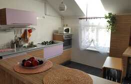 Apartament 2 camere, decomandat, loc de parcare, 65 mp, priveliste frumoasa!