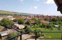 Apartament 2 camere, decomandat, loc de parcare, 65 mp, priveliste frumoasa!