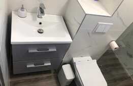 Apartament 2 camere, semidecomandat, modern, zona UMF