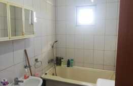 Apartament 1 camera, 40 mp, decomandat, zona strazii Lunii