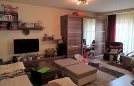 Apartament de vanzare, 2 camere, 64 mp, zona Terra!