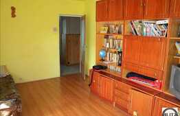 Apartament de vanzare cu 2 camere, decomandat