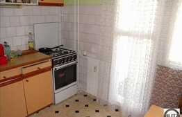 Apartament de vanzare cu 2 camere, decomandat