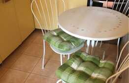 Apartament 2 camere, 70 mp, semidecomandat, zona Ultracentrala