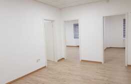 Spatiu comercial, 88 mp, ideal pentru salon sau cabinete