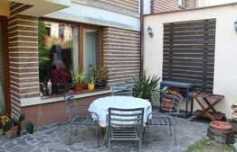 Exclusiv! Duplex de vanzare, 180 mp utili, 225 mp teren, finisat modern, mobilat complet! Zona exclusiv de case!