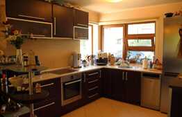 Exclusiv! Duplex de vanzare, 180 mp utili, 225 mp teren, finisat modern, mobilat complet! Zona exclusiv de case!