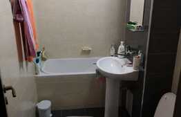 Apartament 3 camere, decomandat, etaj intermediar, zona strazii Parang