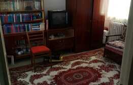 Apartament 3 camere, decomandat, etaj intermediar, zona strazii Parang