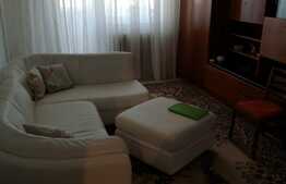 Apartament 3 camere, decomandat, etaj intermediar, zona strazii Parang