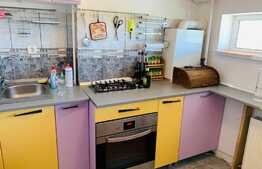 Cauti o garsoniera decomandata intr-o cladire noua la 10 minute de statiile de autobus?