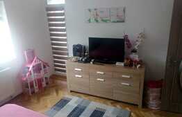 Apartament 2 camere, etaj intermediar, zona strazii Primaverii