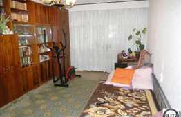 Vanzare apartament decomandat cu 2 camere, 55 mp utili