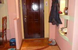 Un apartament cu 3 camere la pret extrem de bun!