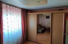 Apartament 2 camere, decomandat, zona UMF