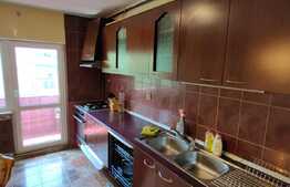 Apartament 2 camere, decomandat, zona UMF