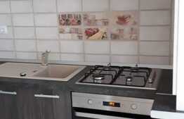  Apartament 3 camere, etaj 1, loc parcare, 77mp, zona VIVO!
