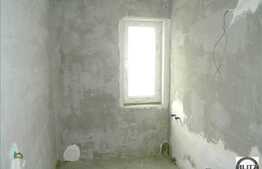 Apartament 2 camere in zona buna! Semifinisat!