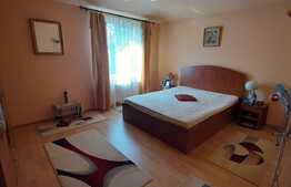 Casa individuala cu 4 camere si 270 mp de teren, zona Raiffeisen Bank